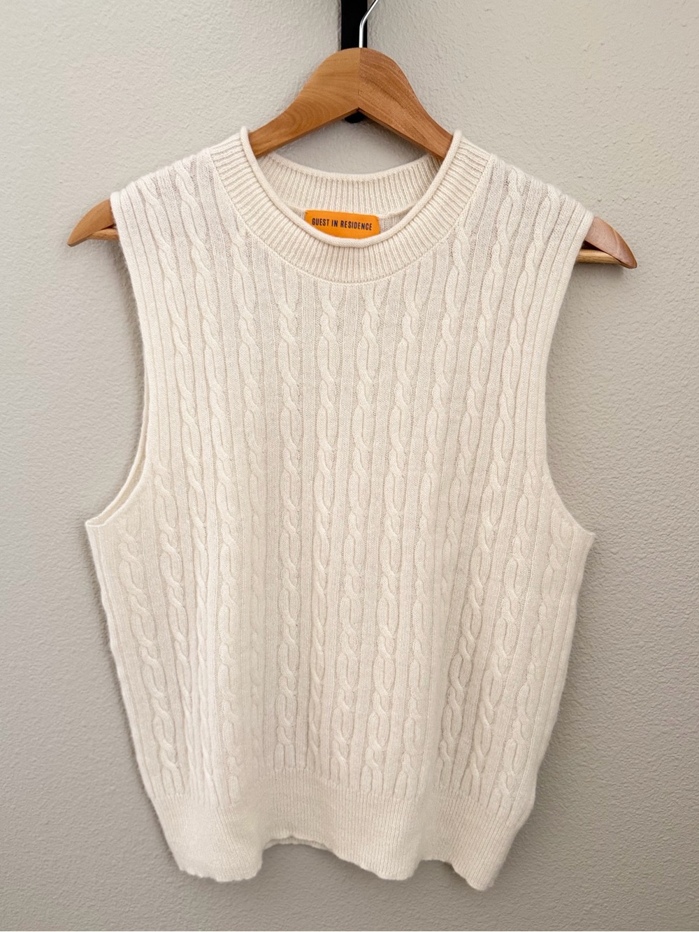GUEST IN RESIDENCE Cable Vest in Cream - L